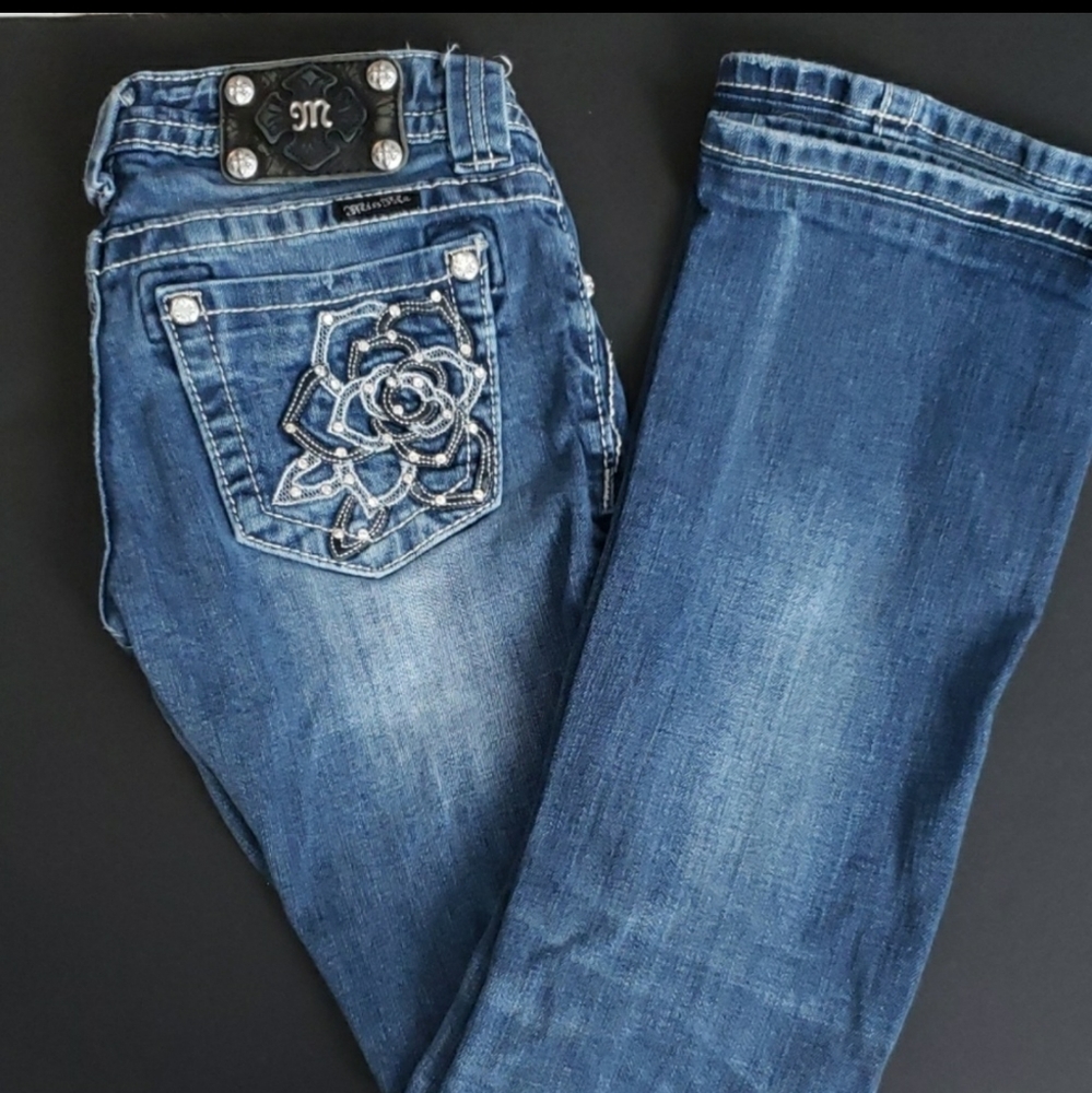 Miss Me Boot Cut Size 25 waist 28 inseam